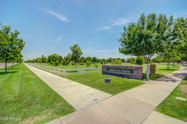 4285 E CULLUMBER Court, Gilbert, AZ 85234