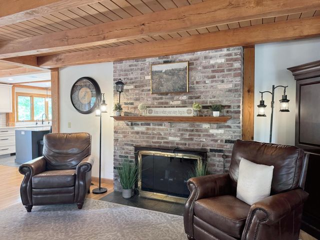 85 Stowell Road, Bedford, NH 03110