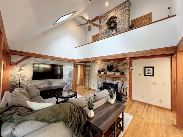 85 Stowell Road, Bedford, NH 03110