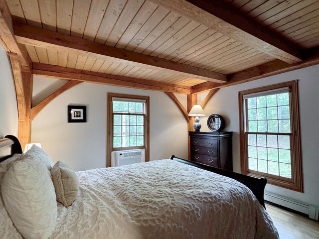 85 Stowell Road, Bedford, NH 03110