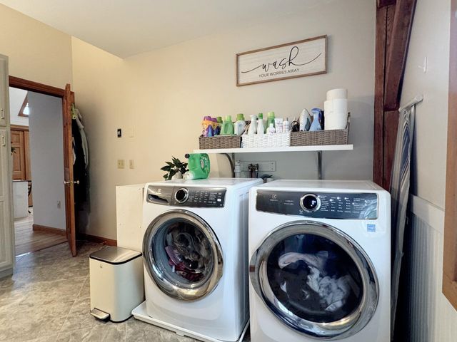 85 Stowell Road, Bedford, NH 03110