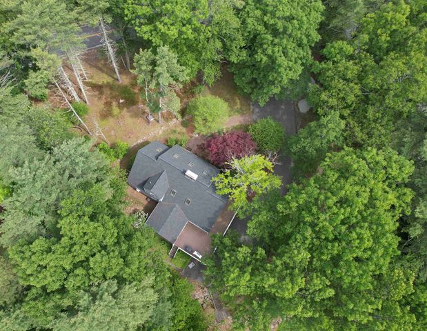 85 Stowell Road, Bedford, NH 03110