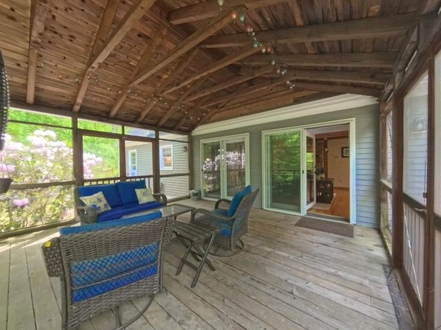 85 Stowell Road, Bedford, NH 03110