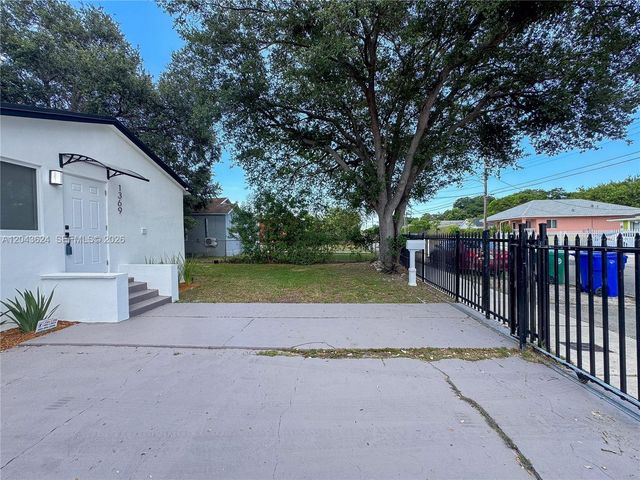 1369 NW 68th Terrace, Miami, FL 33147