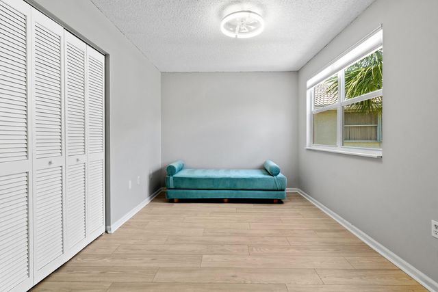 6240 NW 76th Court, Parkland, FL 33067