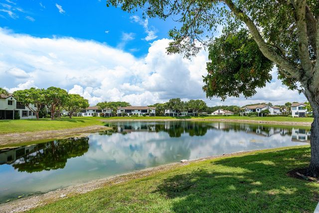6240 NW 76th Court, Parkland, FL 33067