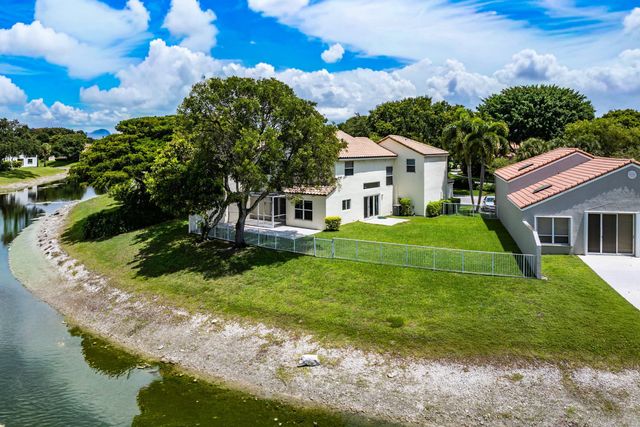 6240 NW 76th Court, Parkland, FL 33067