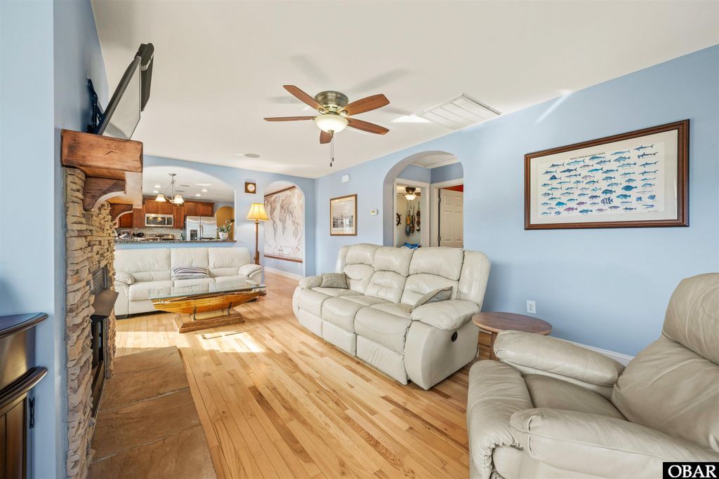 Image 6 of property listing at 633 Tern Court Lot 3, Corolla, NC 27927