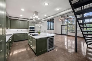 1025 S Shepherd Drive 110, Houston, TX 77019