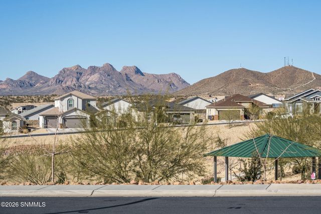 2914 Marvin Gardens Avenue, Las Cruces, NM 88012