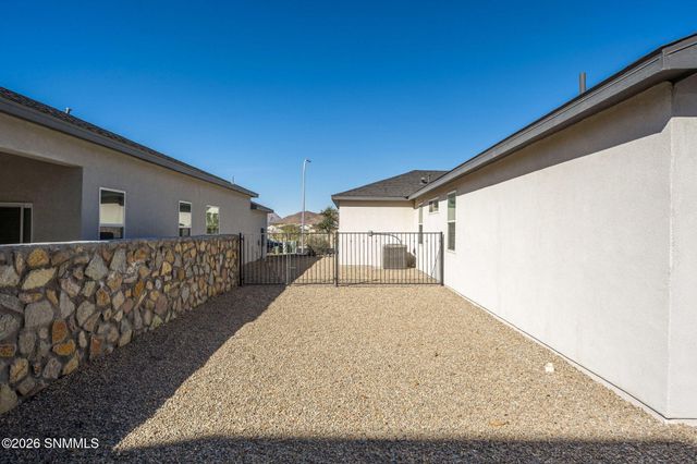 2914 Marvin Gardens Avenue, Las Cruces, NM 88012