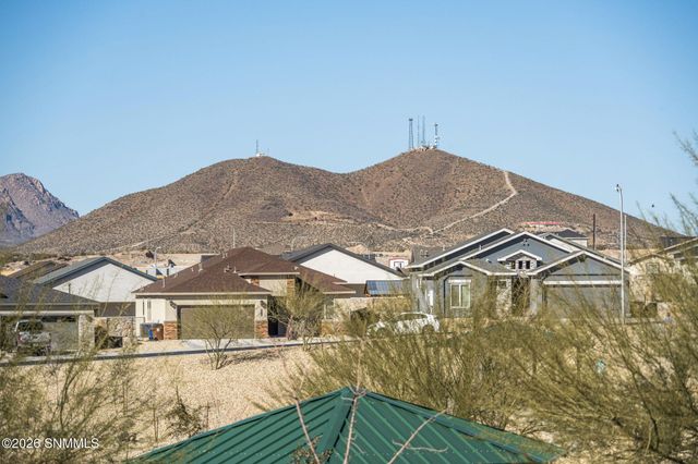 2914 Marvin Gardens Avenue, Las Cruces, NM 88012
