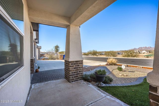 2914 Marvin Gardens Avenue, Las Cruces, NM 88012