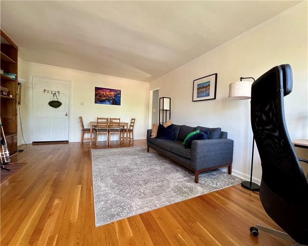 6833 Meade St 6, Point Breeze, PA 15208