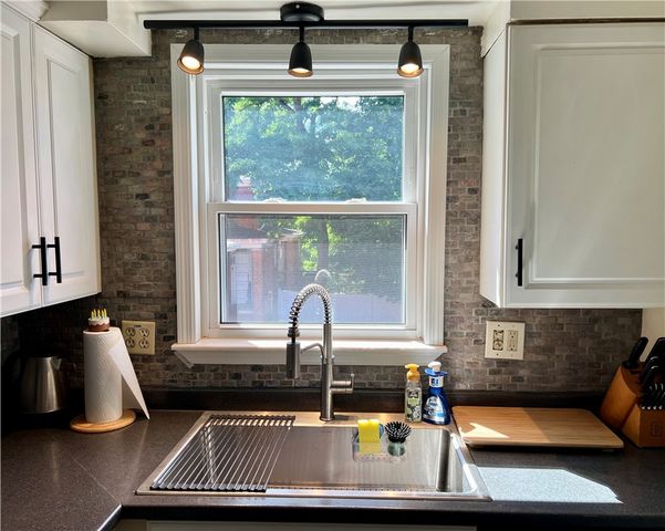 6833 Meade St 6, Point Breeze, PA 15208