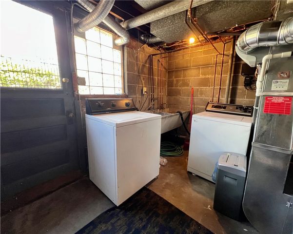 6833 Meade St 6, Point Breeze, PA 15208