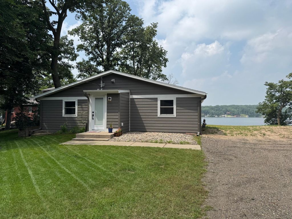 15216 E Munson Drive, Detroit Lakes, MN 56501