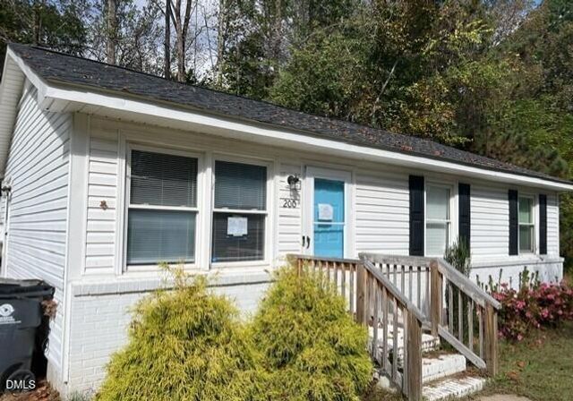 200 W Westbury Drive, Oxford, NC 27565