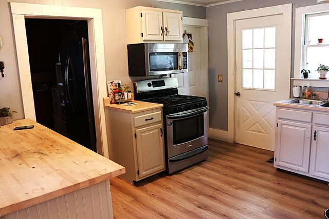 59 S Winchester Street, Swanzey, NH 03446