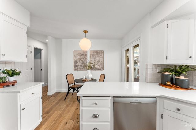 433 N Rene Pl., Eagle, ID 83616