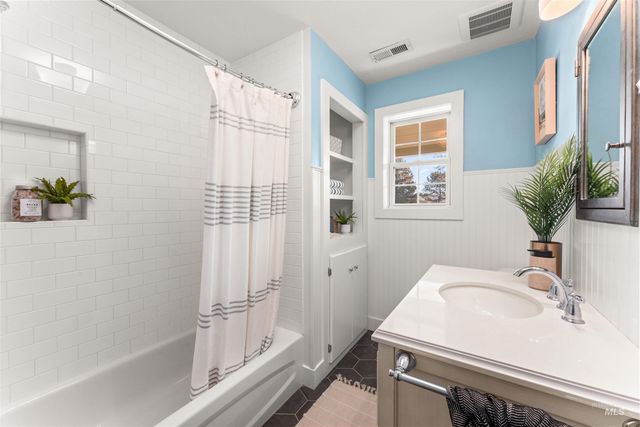 433 N Rene Pl., Eagle, ID 83616