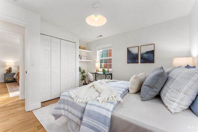 433 N Rene Pl., Eagle, ID 83616