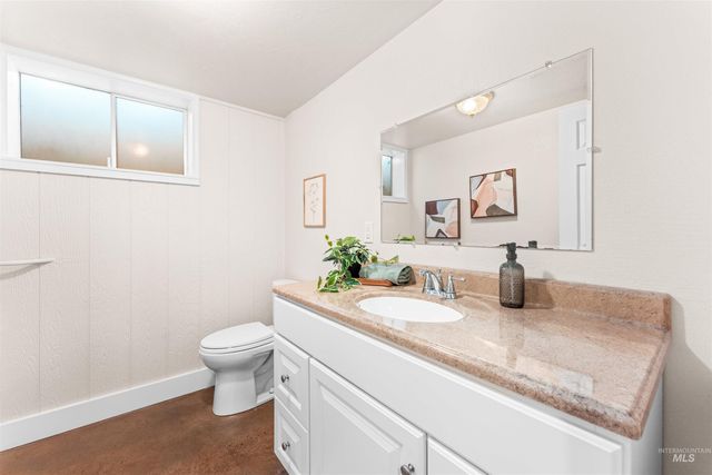 433 N Rene Pl., Eagle, ID 83616