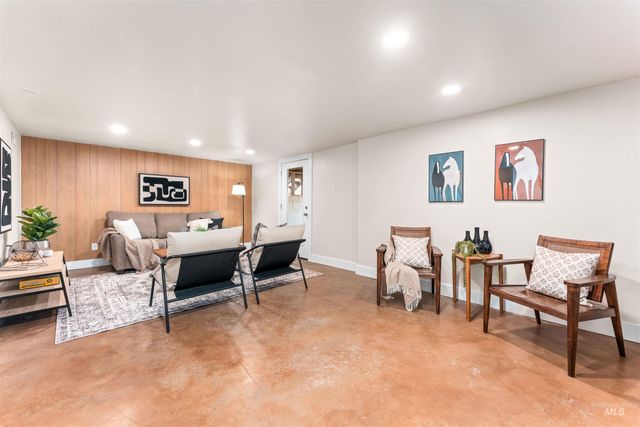 433 N Rene Pl., Eagle, ID 83616