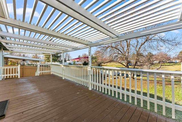 433 N Rene Pl., Eagle, ID 83616