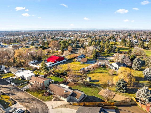 433 N Rene Pl., Eagle, ID 83616