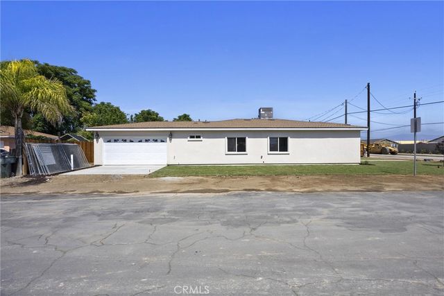 4906 Redbank Road, Bakersfield, CA 93307