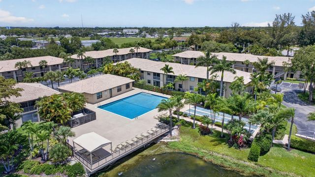 5561 Lakeside Drive 107, Margate, FL 33063