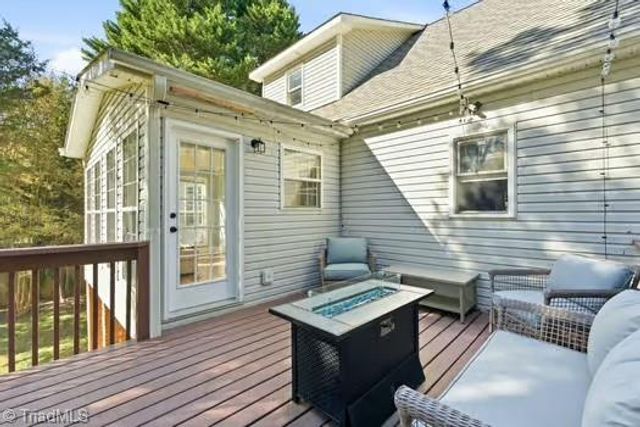 4813 Barkas NW Drive, Winston-salem, NC 27106