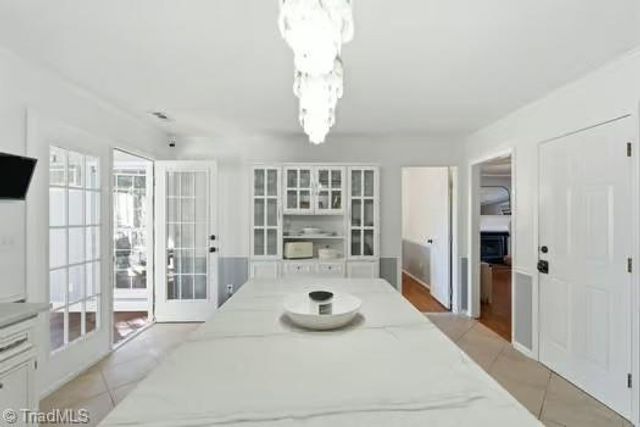 4813 Barkas NW Drive, Winston-salem, NC 27106