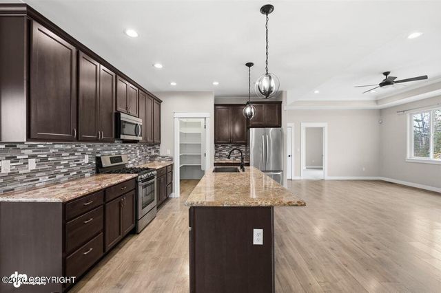 5774 N Buttermilk Circle, Wasilla, AK 99654