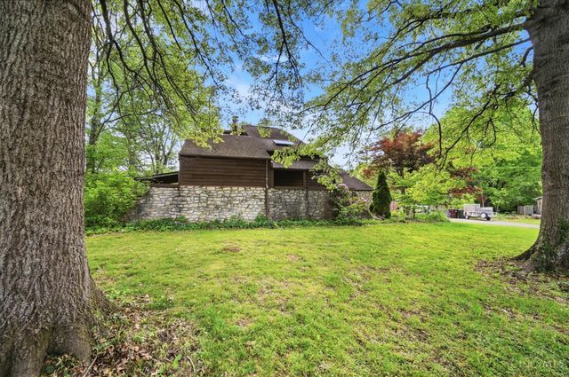 4 Little Indian Trail, New Richmond, OH 45157
