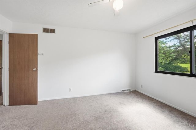 4 Little Indian Trail, New Richmond, OH 45157