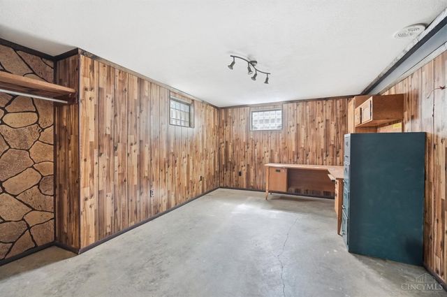 4 Little Indian Trail, New Richmond, OH 45157