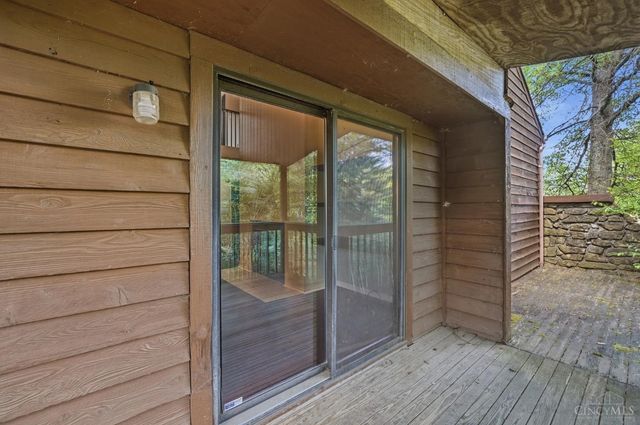 4 Little Indian Trail, New Richmond, OH 45157