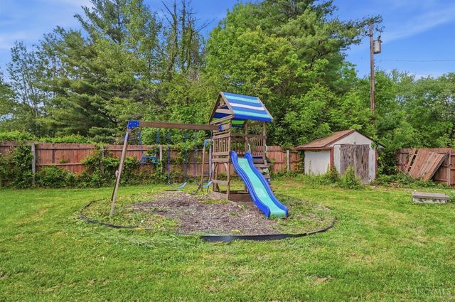 4 Little Indian Trail, New Richmond, OH 45157