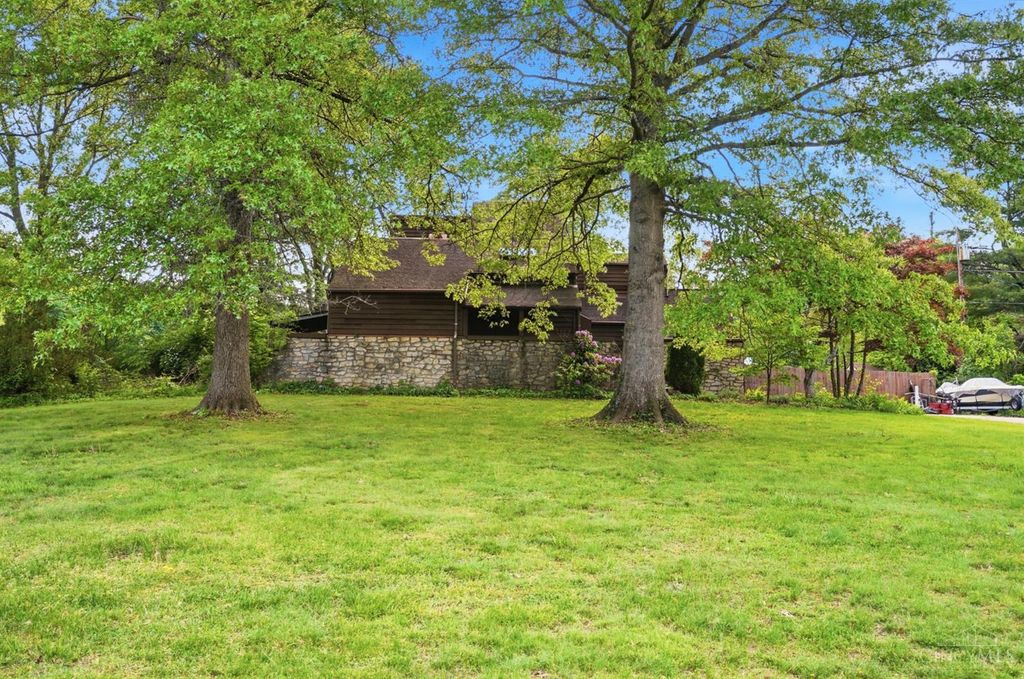 4 Little Indian Trail, New Richmond, OH 45157