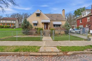 127 Amelia St, Mckees Rocks, PA 15136