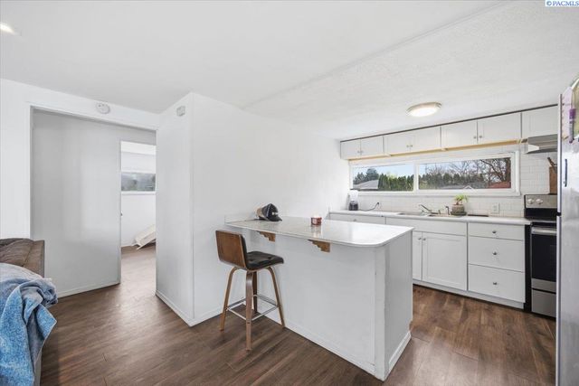 1520 Perkins Avenue, Richland, WA 99354