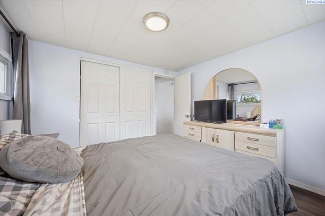 1520 Perkins Avenue, Richland, WA 99354