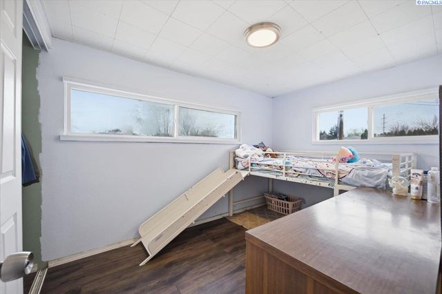 1520 Perkins Avenue, Richland, WA 99354