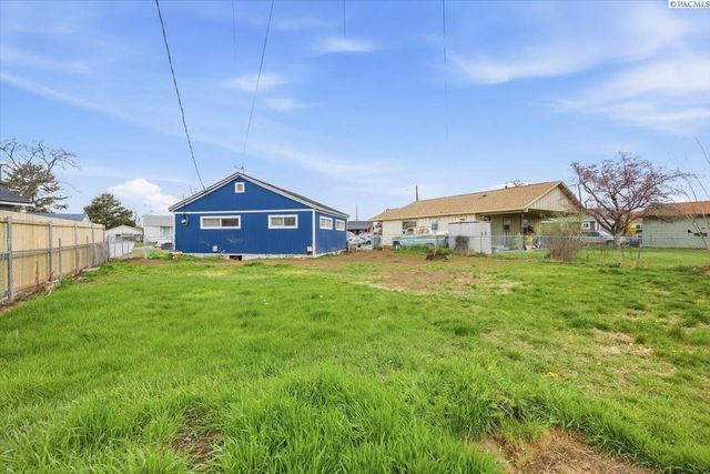 1520 Perkins Avenue, Richland, WA 99354