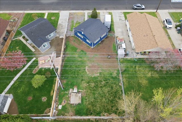 1520 Perkins Avenue, Richland, WA 99354