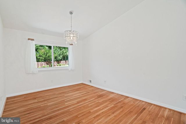 6607 LONE OAK DR, Bethesda, MD 20817