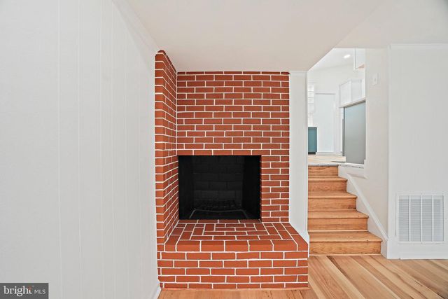 6607 LONE OAK DR, Bethesda, MD 20817