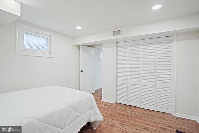 6607 LONE OAK DR, Bethesda, MD 20817